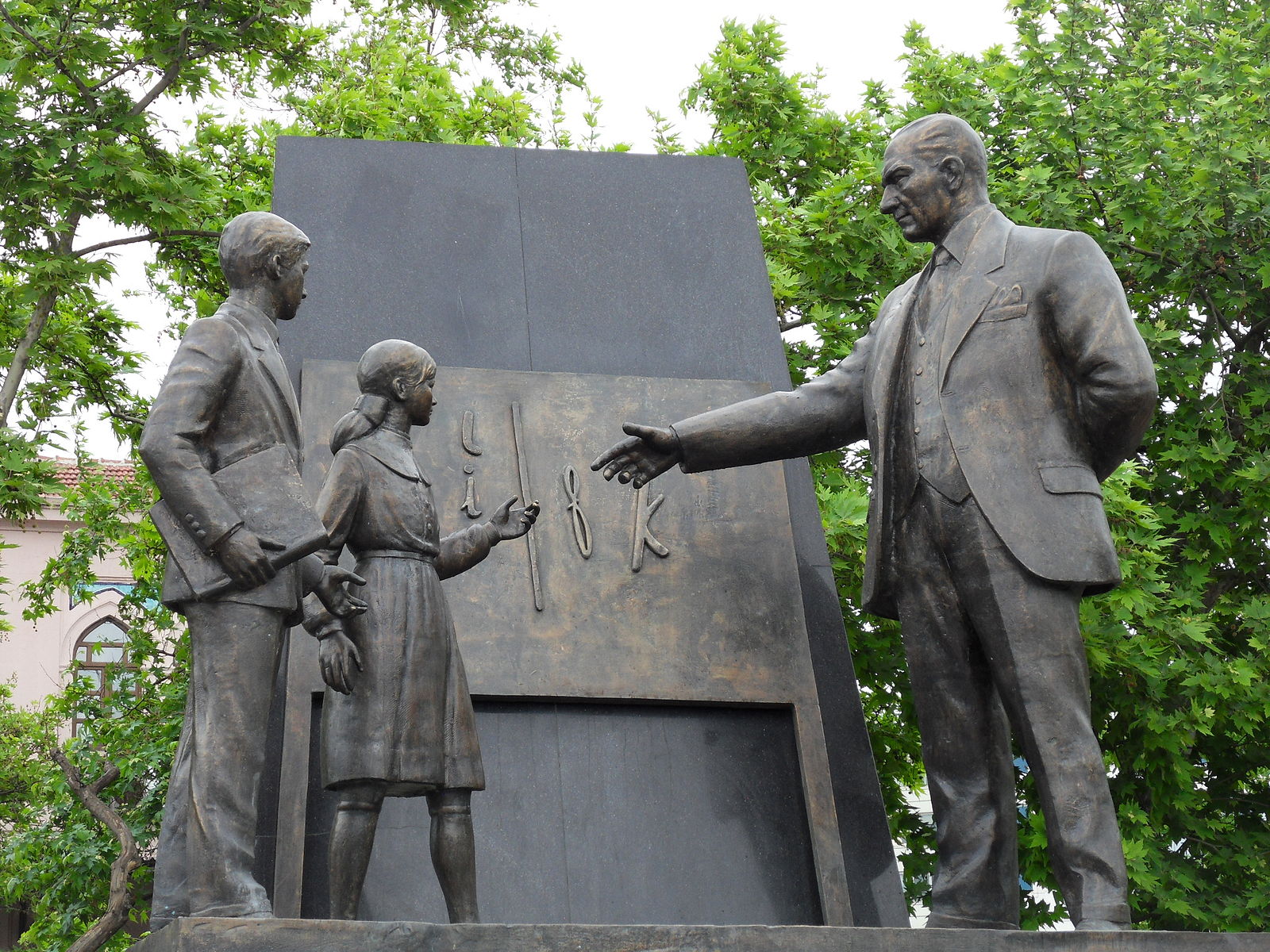 Tüm Öğretmenlerimizin Öğretmenler Günü Kutlu Olsun…